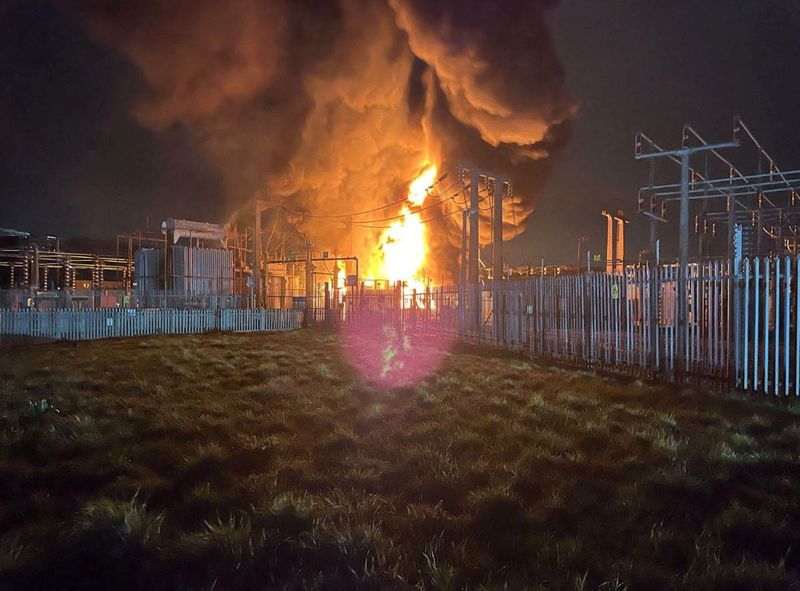 Global flight turmoil as London's Heathrow closed by huge fire