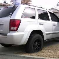 Auto parts store helps road rage victim with 2 new tires after they were shot out