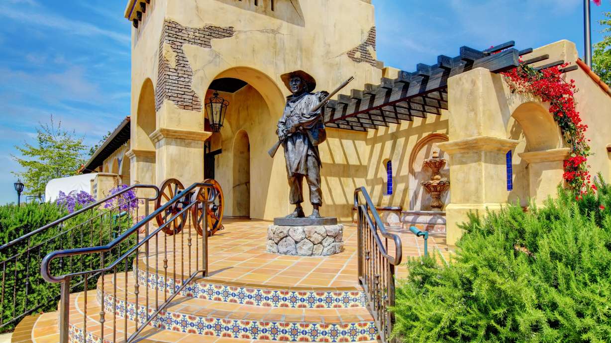 Incredible tour offers insights about the Mormon Battalion and California Saints