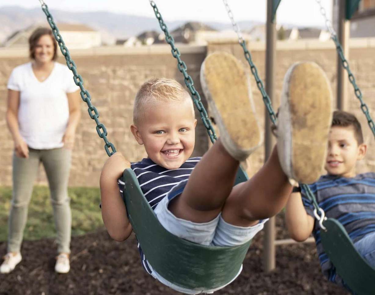 How outdoor play helps children with physical and cognitive development