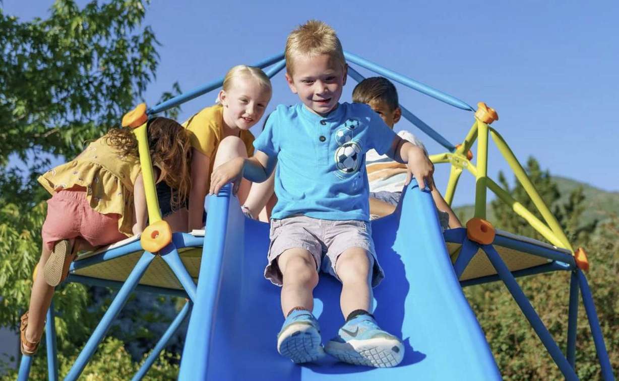 How outdoor play helps children with physical and cognitive development