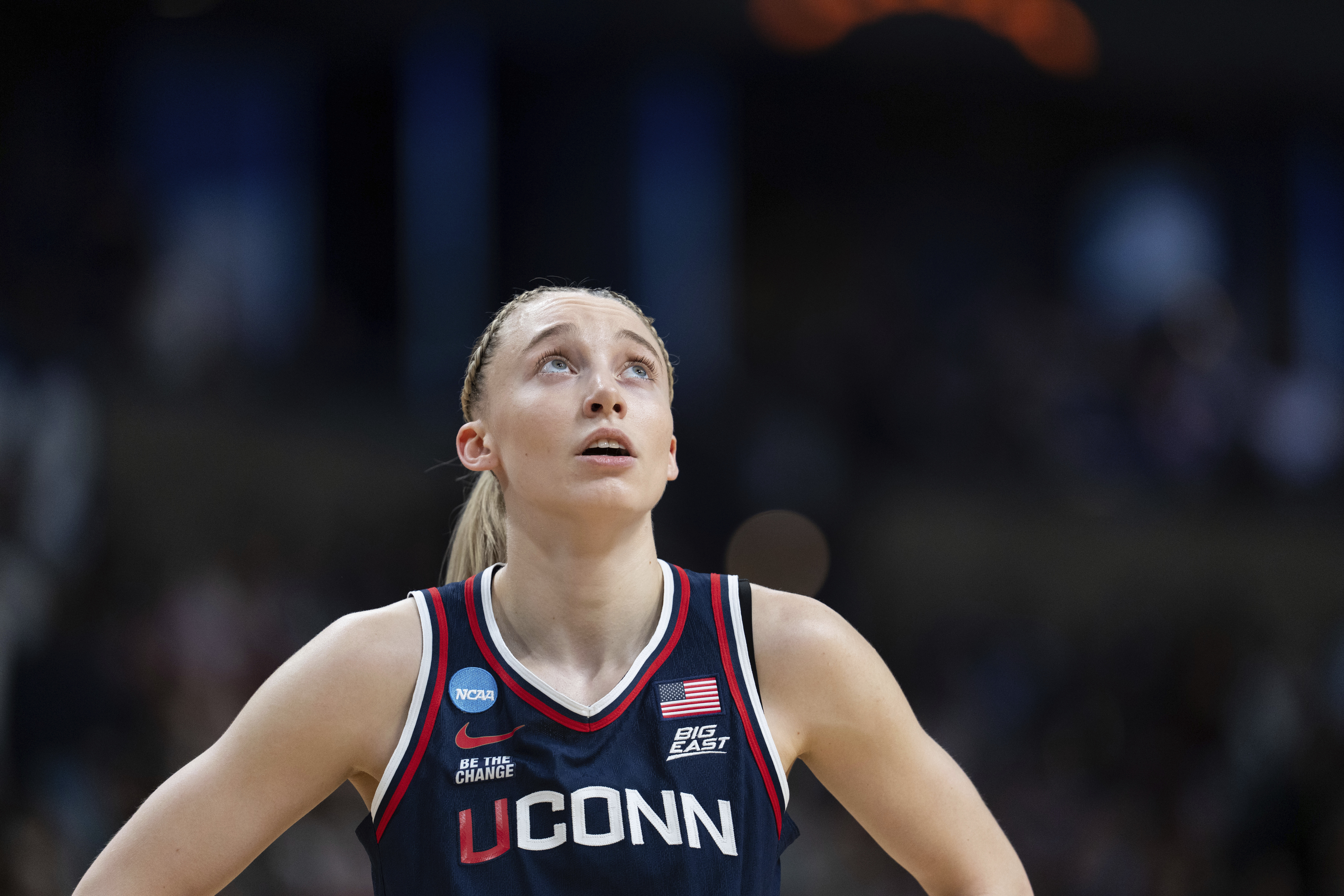 UConn guard Paige Bueckers looks up during the first half against Southern California in the Elite Eight of the NCAA college basketball tournament Monday, March 31, 2025, in Spokane, Wash.