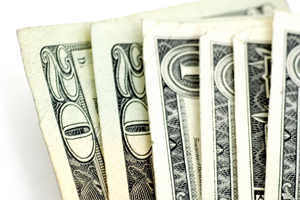 Man donates restaurant servers' tips to charity