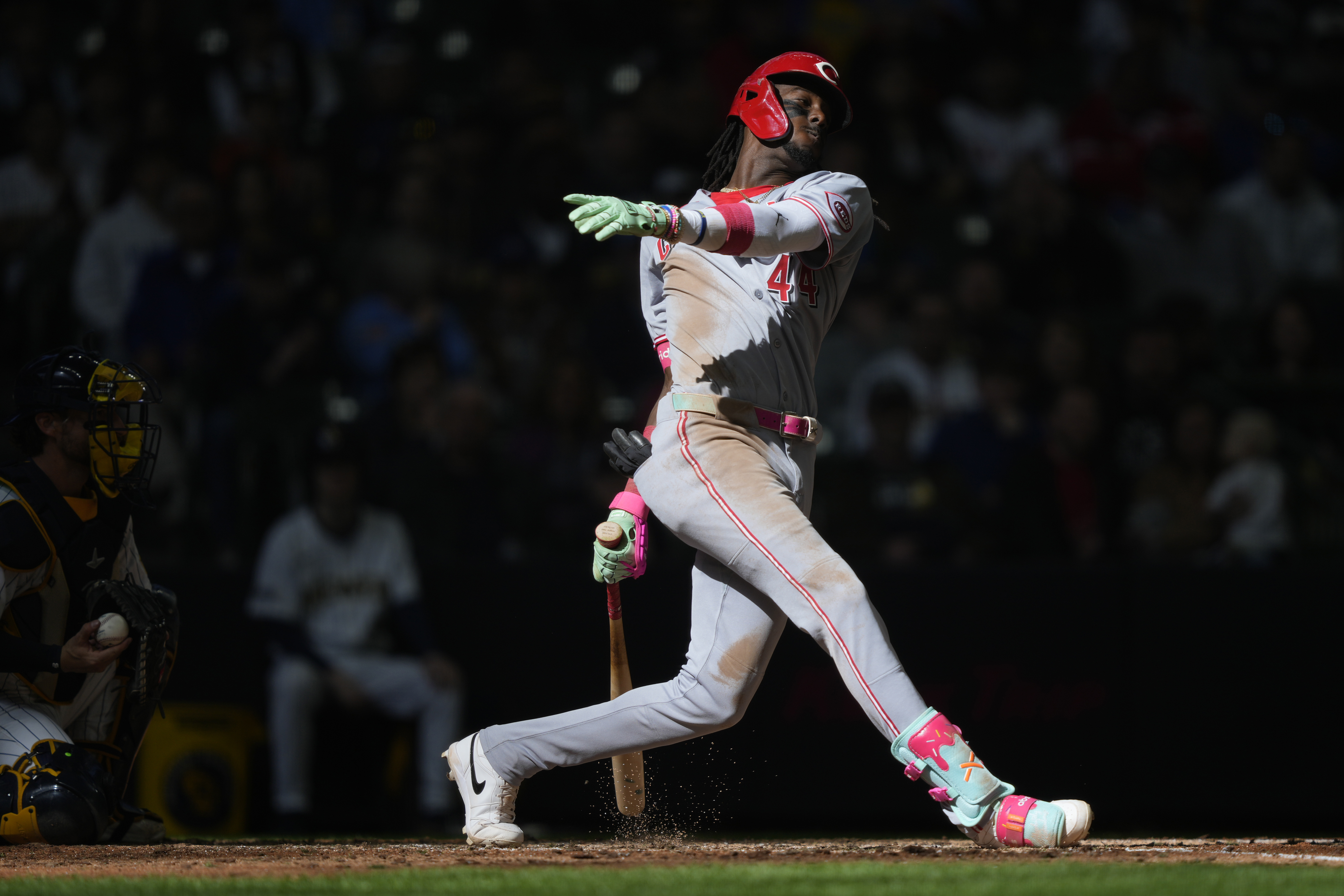 Cincinnati Reds' Elly De La Cruz strikes out swinging during the eighth inning of a baseball game against the Milwaukee Brewers, Sunday, April 6, 2025, in Milwaukee.