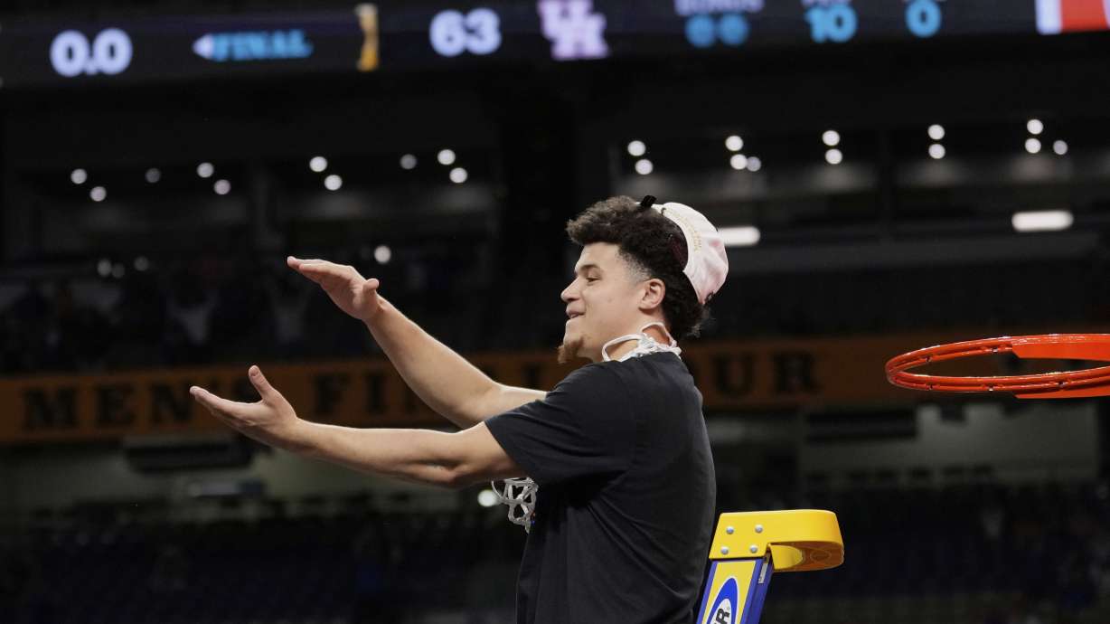 Florida's Walter Clayton Jr. celebrates after Florida beat Houston in the national championship at the Final Four of the NCAA college basketball tournament, Monday, April 7, 2025, in San Antonio.