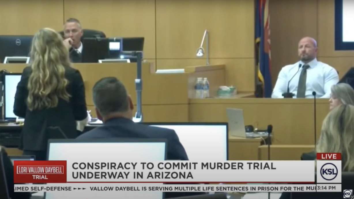 Lori Vallow Daybell questions Sgt. Irwin Wierzbicki, who responded to her husband's death in Arizona, on Monday. She is on trial, accused of conspiring to murder Charles Vallow, her former husband.