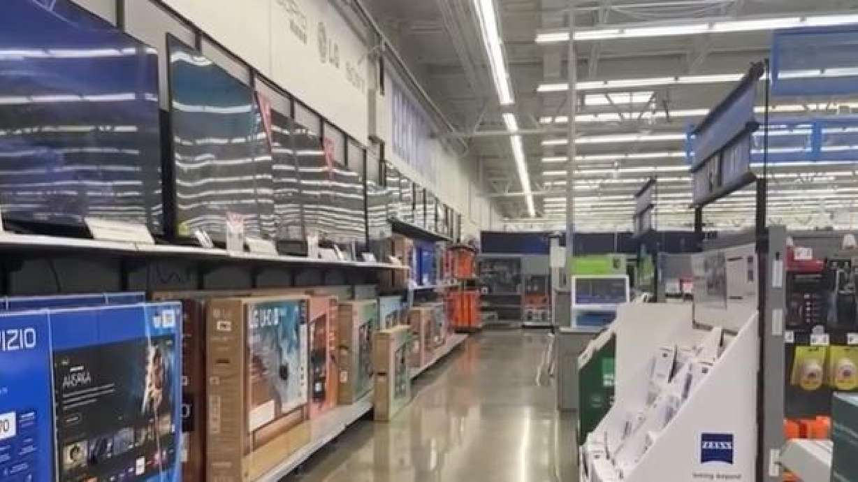 Three teenagers planned to steal from Walmart by staying inside after close, according a sheriff in Douglas County, Neb.