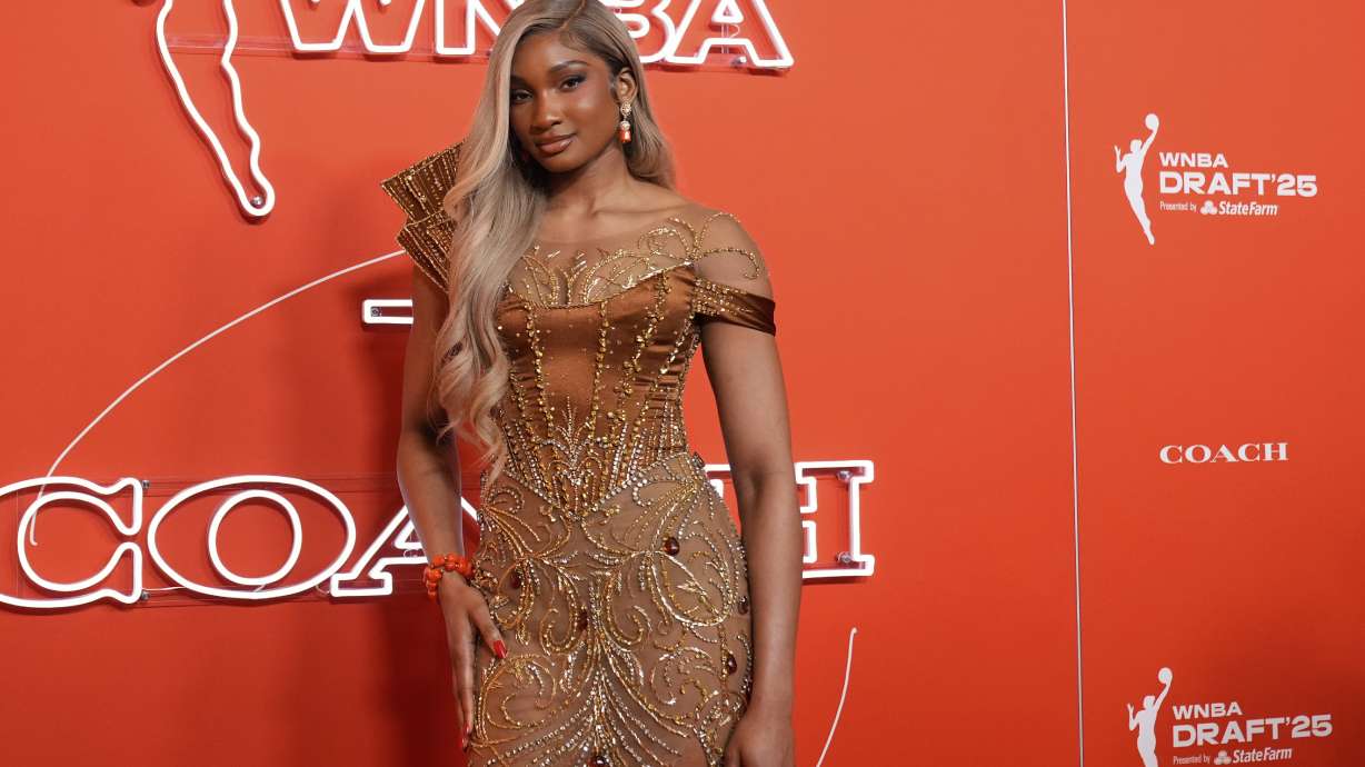 Southern California's Kiki Iriafen poses before the WNBA basketball draft, Monday, April 14, 2025, in New York.