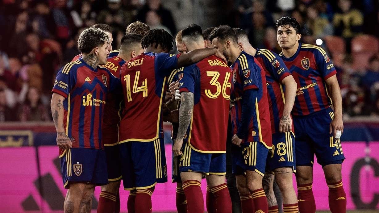 RSL huddled during Saturday's game against Toronto FC.