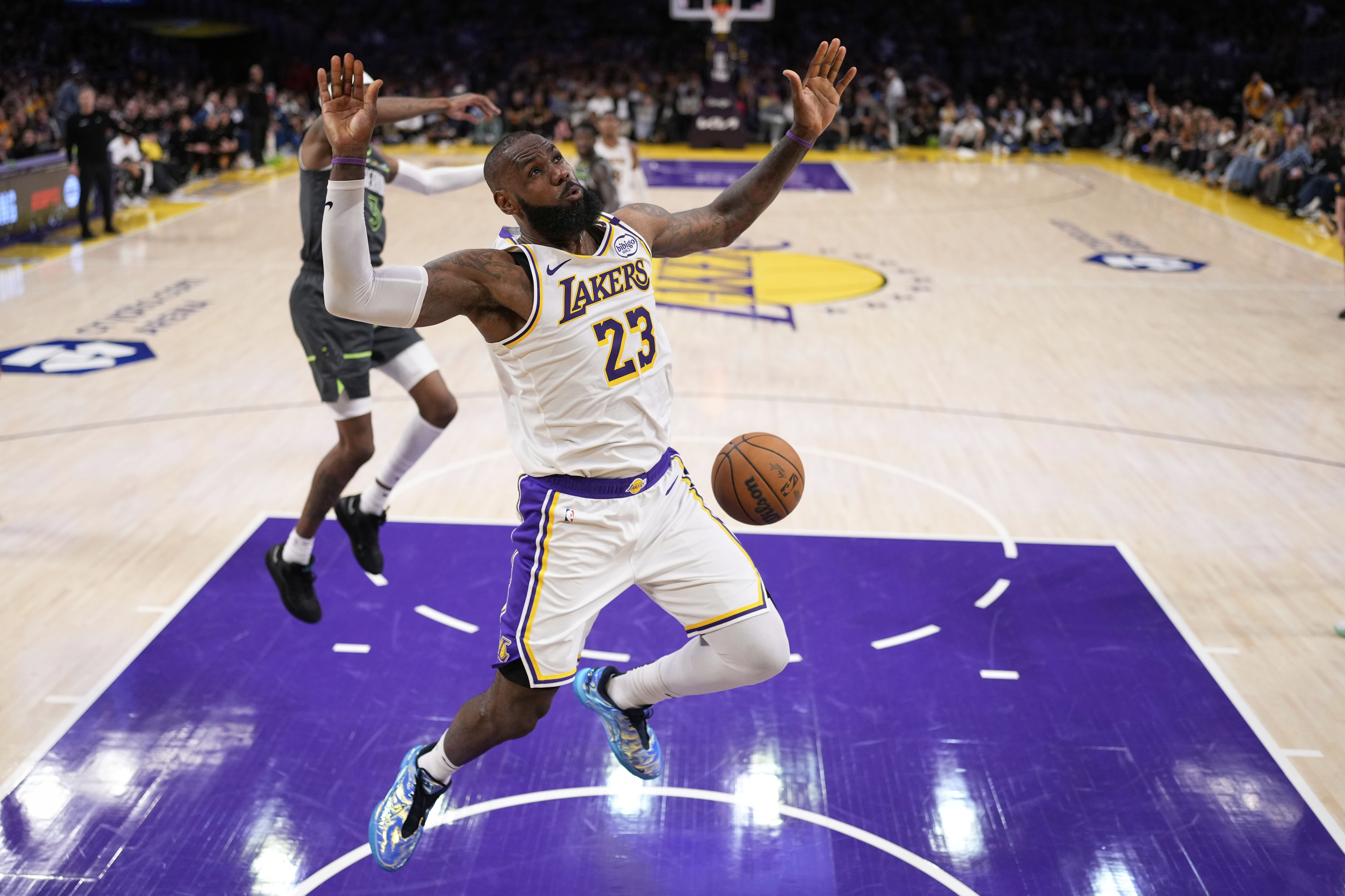 Lakers realize they've got to do some quick work after Timberwolves' blowout win in series opener