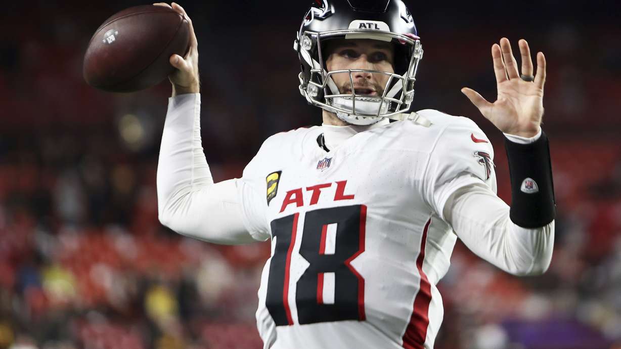 FILE - Atlanta Falcons quarterback Kirk Cousins (18) throws the ball before an NFL football game against the Washington Commanders, Sunday, Dec. 29, 2024 in Landover, Md.