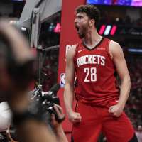 Jalen Green makes eight 3s with 38 points to help Rockets even series with 109-94 win over Warriors