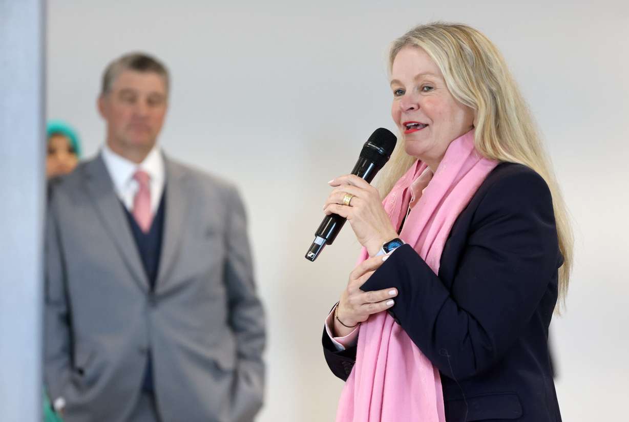 Lanna Lee Cairns, ministerial student from Center of the Light Centers for Spiritual Living, speaks at a Salt Lake Interfaith Roundtable luncheon at the Islamic Center in West Jordan on Wednesday.