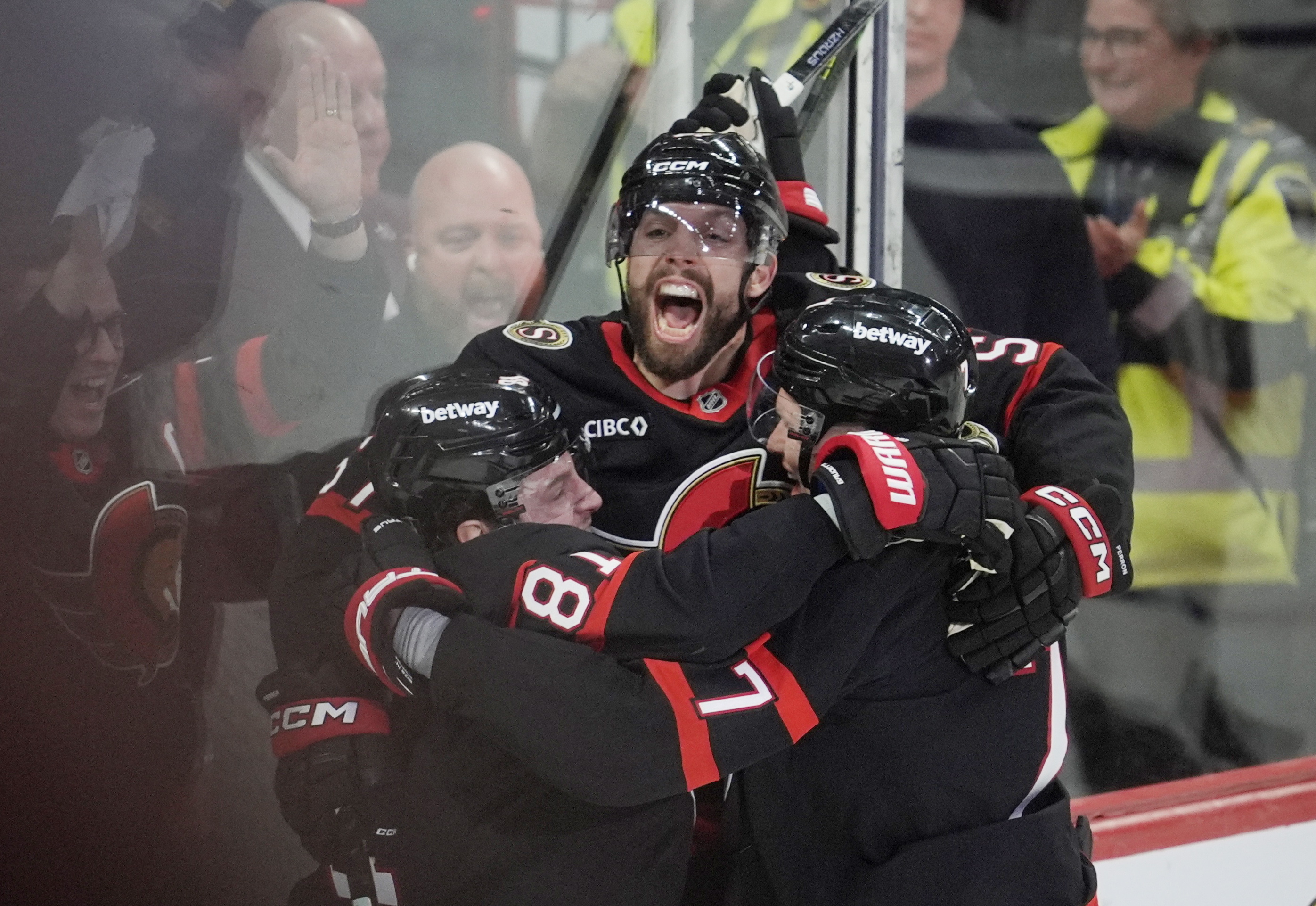 Sanderson scores in OT as Senators beat Maple Leafs 4-3 to avoid sweep