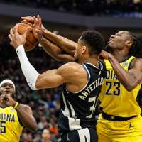 Pacers roll to 129-103 victory in Game 4 to take 3-1 lead after Bucks lose Lillard to injury