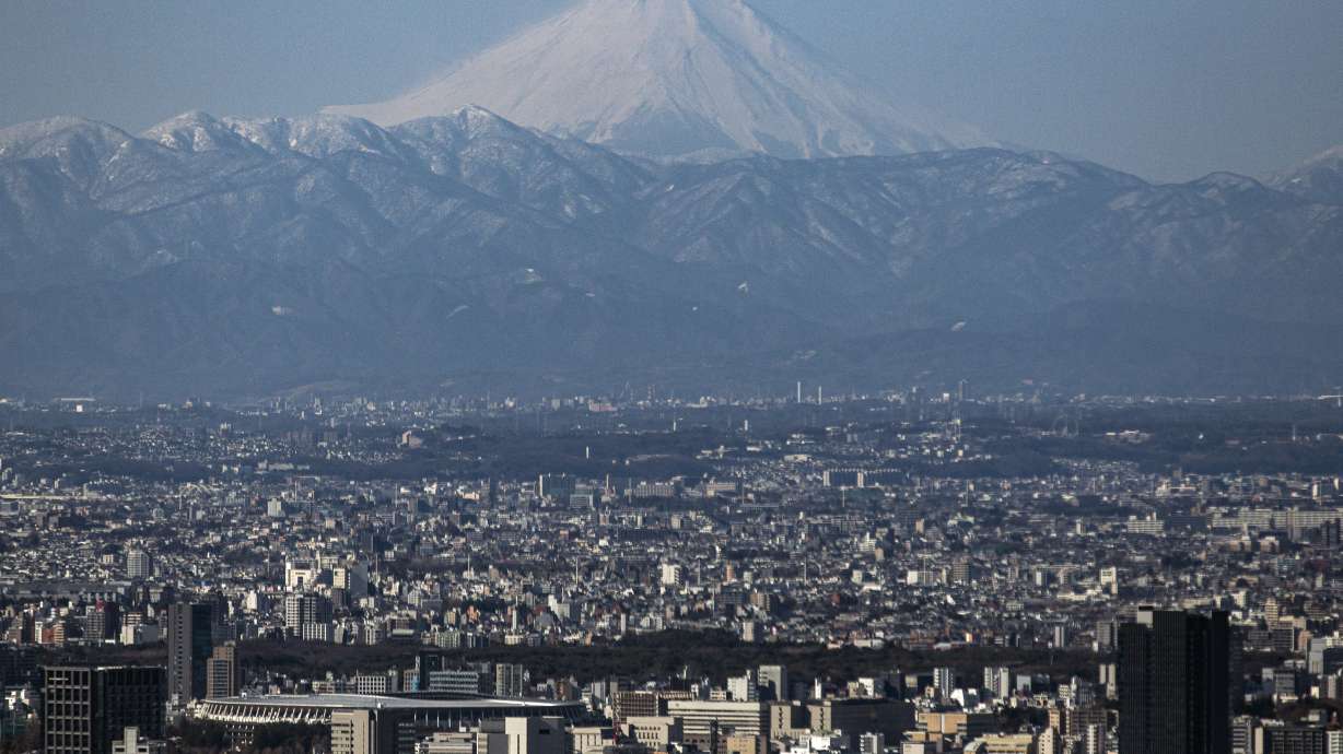 A climber airlifted near the peak of Japan's Mount Fuji last week returned to the slope and was rescued for a second time just four days later.