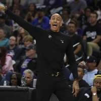 Kings are finalizing a deal to keep Doug Christie as coach, AP source says