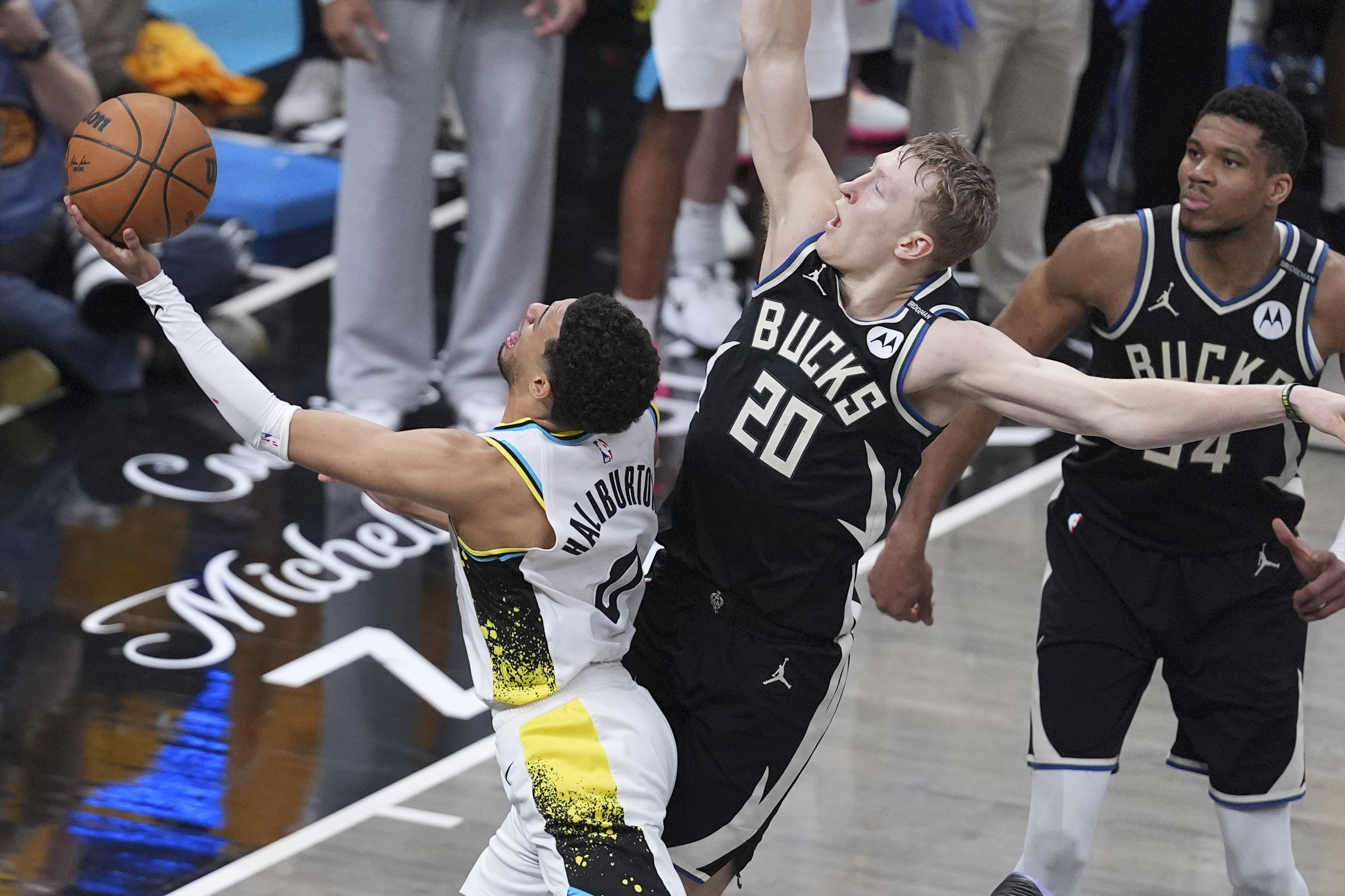 Haliburton and Pacers eliminate Bucks from playoffs, closing OT with 8-0 run to win 119-118