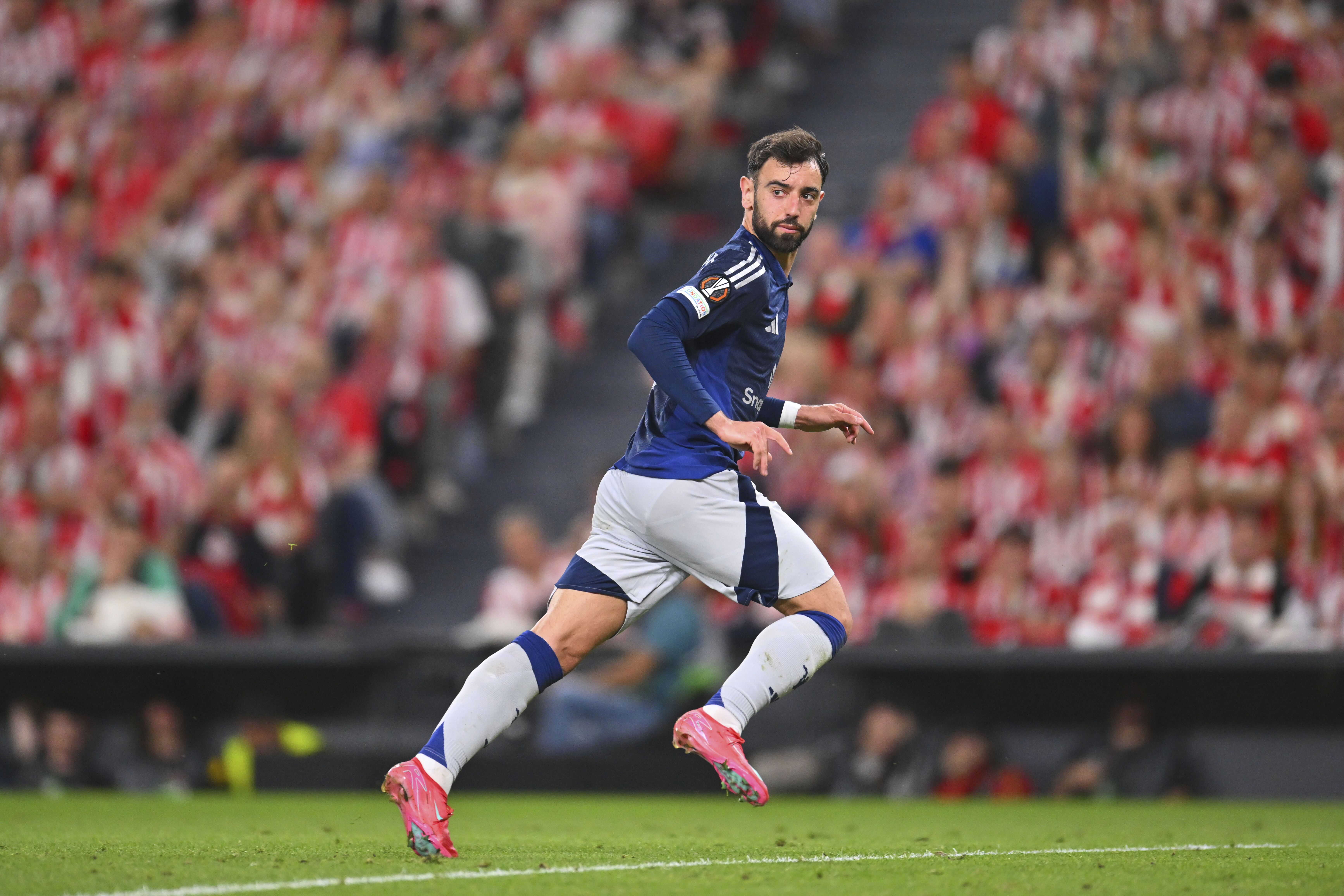 Man United and Tottenham take commanding leads in the Europa League semifinals