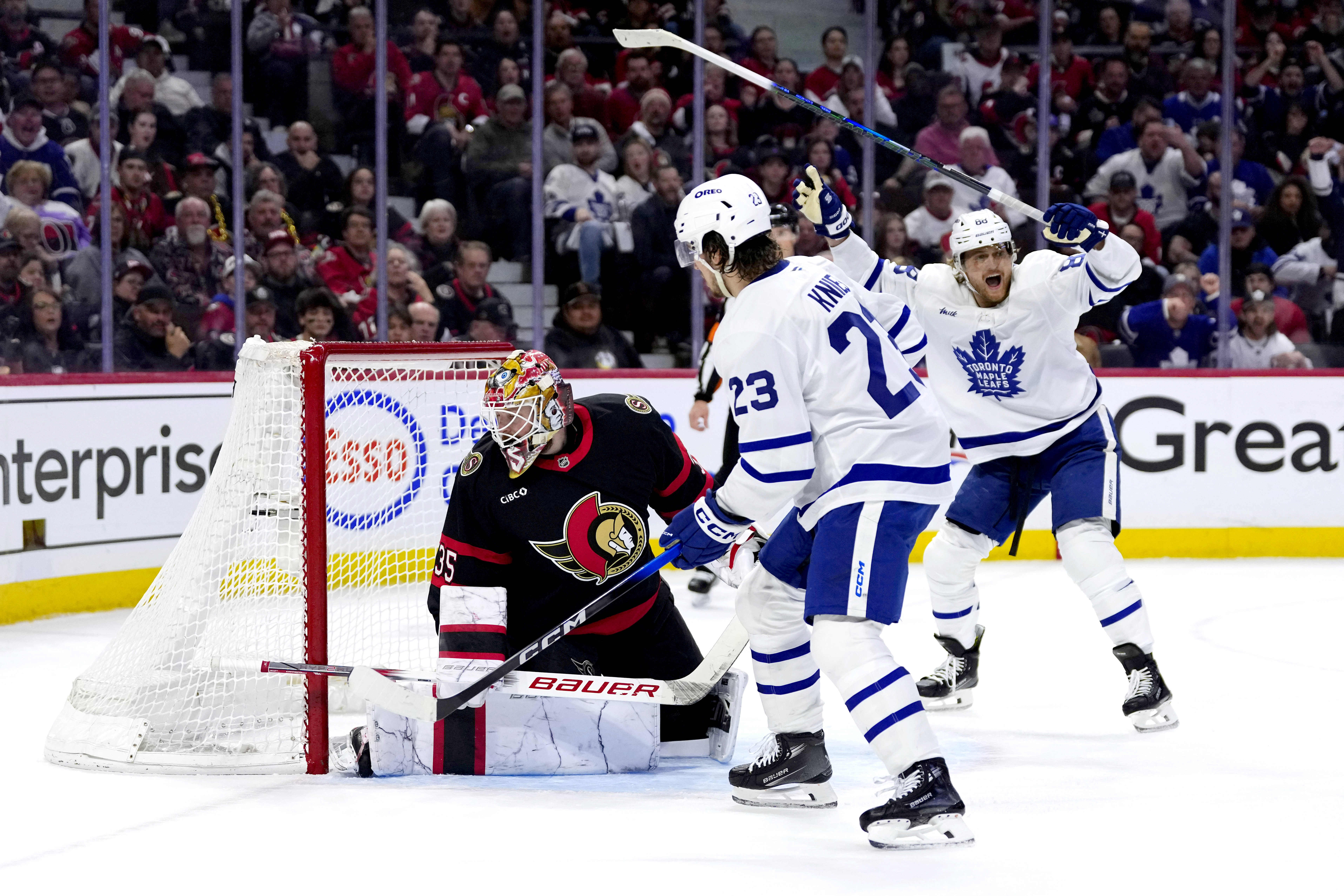 Maple Leafs advance to the 2nd round of NHL playoffs by eliminating Senators 4-2 in Game 6