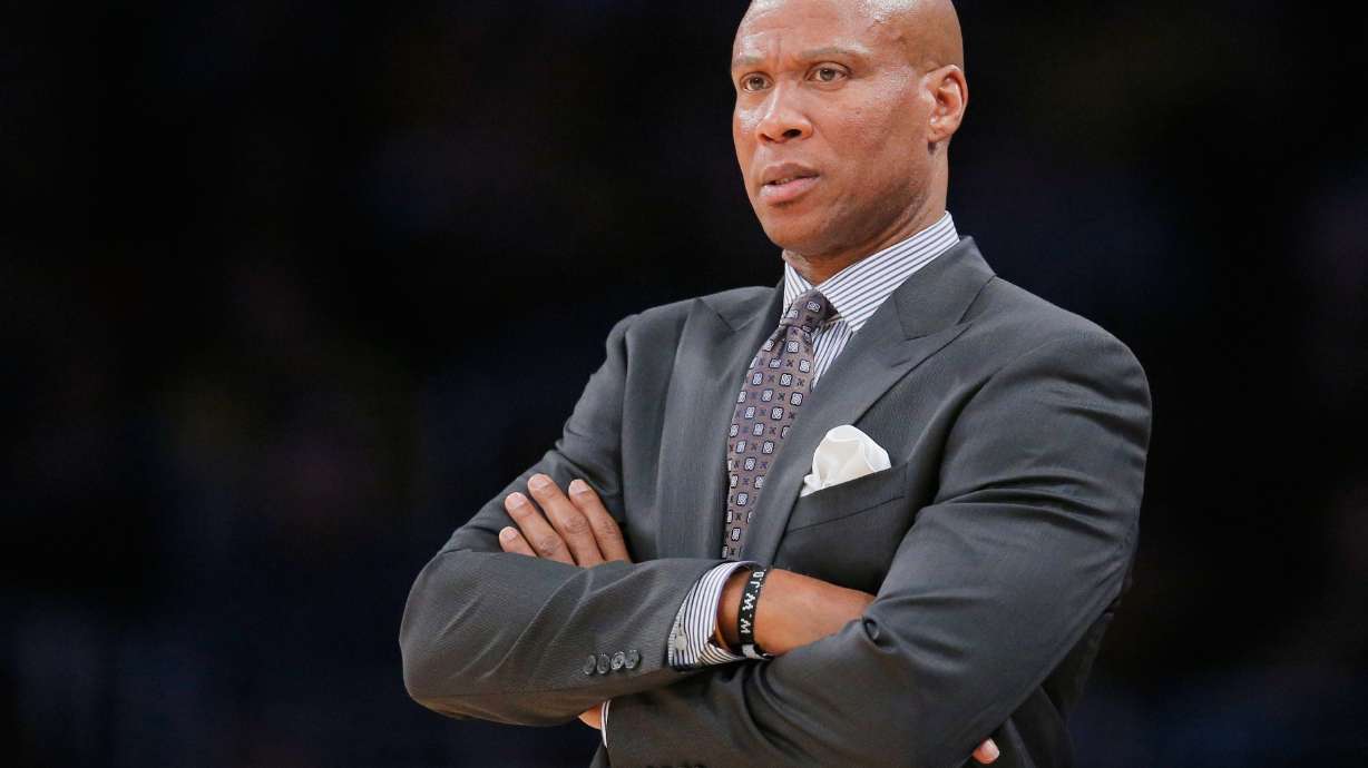 FILE - Then-Los Angeles Lakers head coach Byron Scott directs his team during the first half of an NBA basketball game against the Oklahoma City Thunder, Wednesday, Dec. 23, 2015, in Los Angeles.