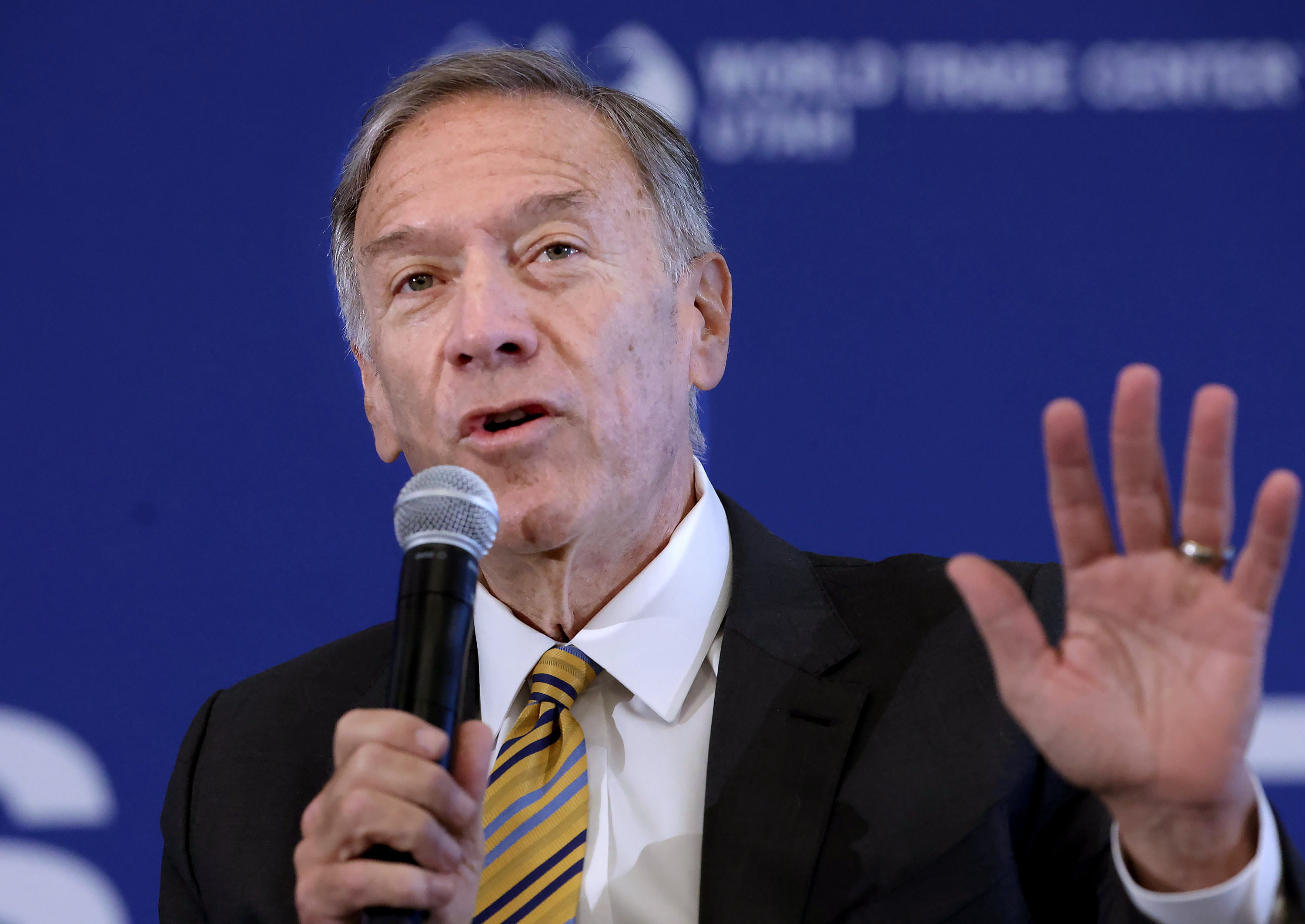 What Trump's former secretary of state says about his tariff plans 