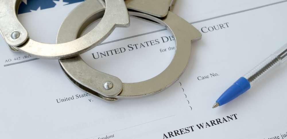 Man accused of stalking, impersonating officer