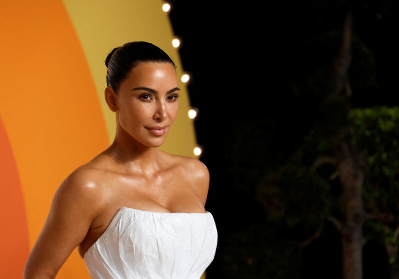 Kim Kardashian tells accused in Paris jewel heist that she forgives him