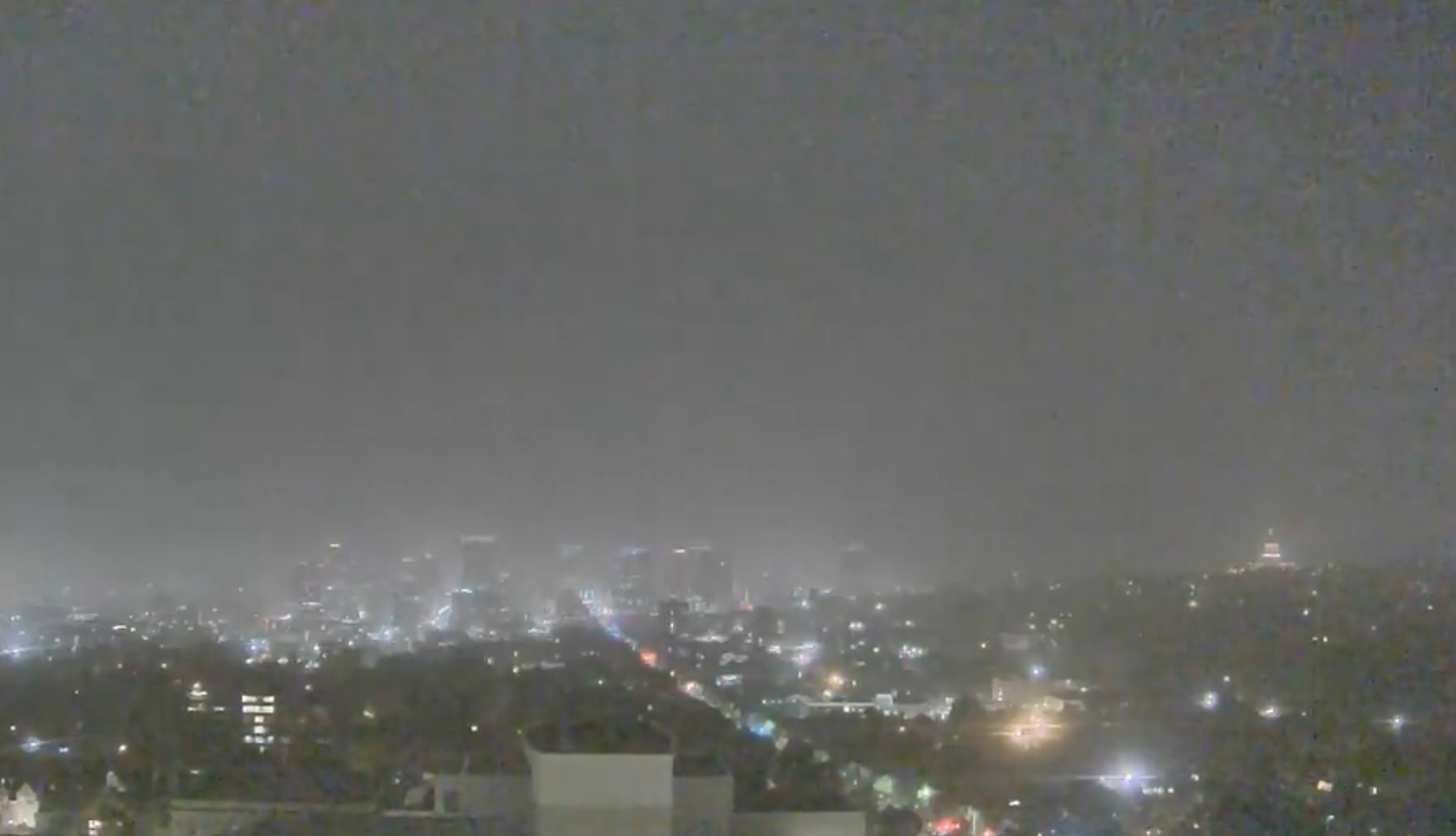 Video shows the moment Salt Lake City's air quality dipped from blowing dust 