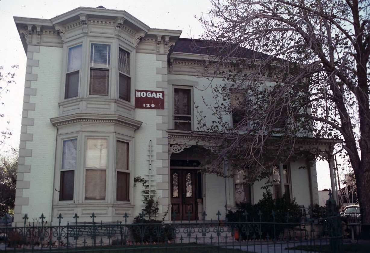 A photo of the Hogar Hotel taken in 1977. The building was constructed as a residence in 1877.