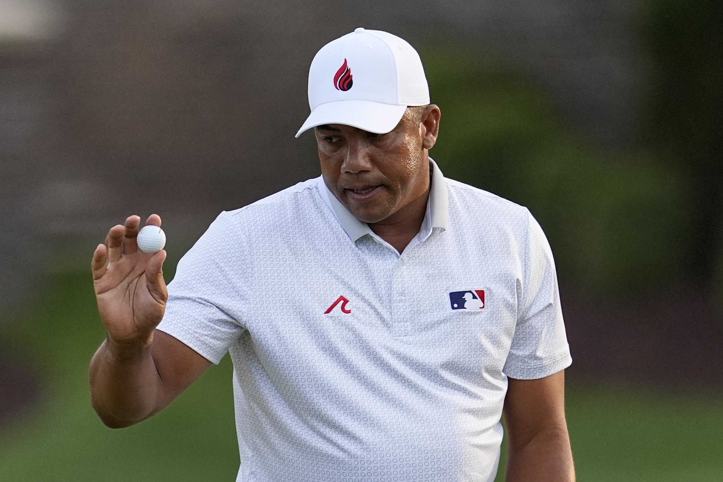 PGA has strong field and big surprise: Jhonattan Vegas leads at 64 as stars fail to shine