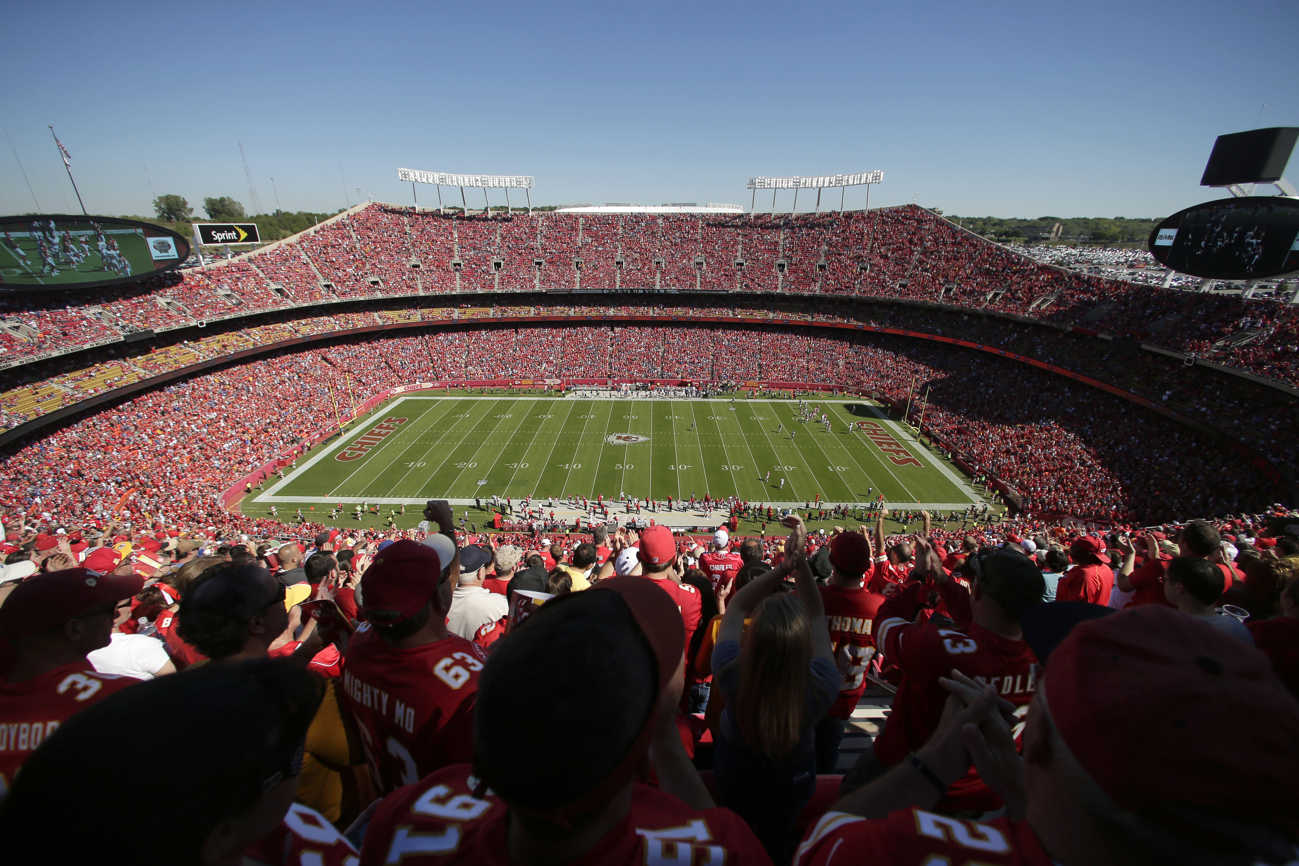 Missouri governor says he'll bring lawmakers back to get a plan for keeping the Chiefs and Royals