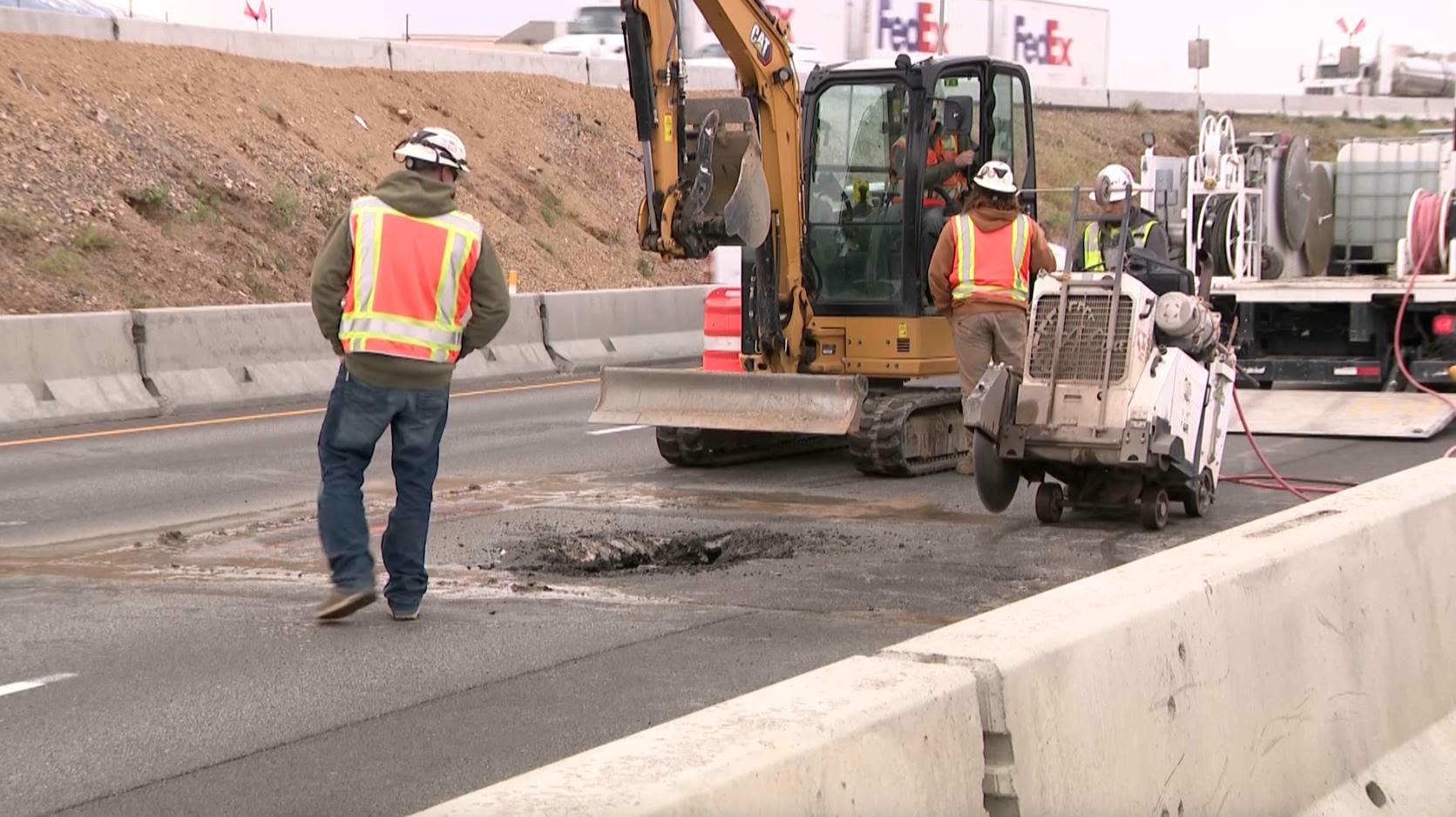 Sinkhole causes 'pretty significant backing' on southbound I-15 near Sunset 