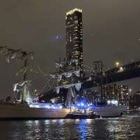Mexican tall ship strikes Brooklyn Bridge, snapping masts and injuring sailors