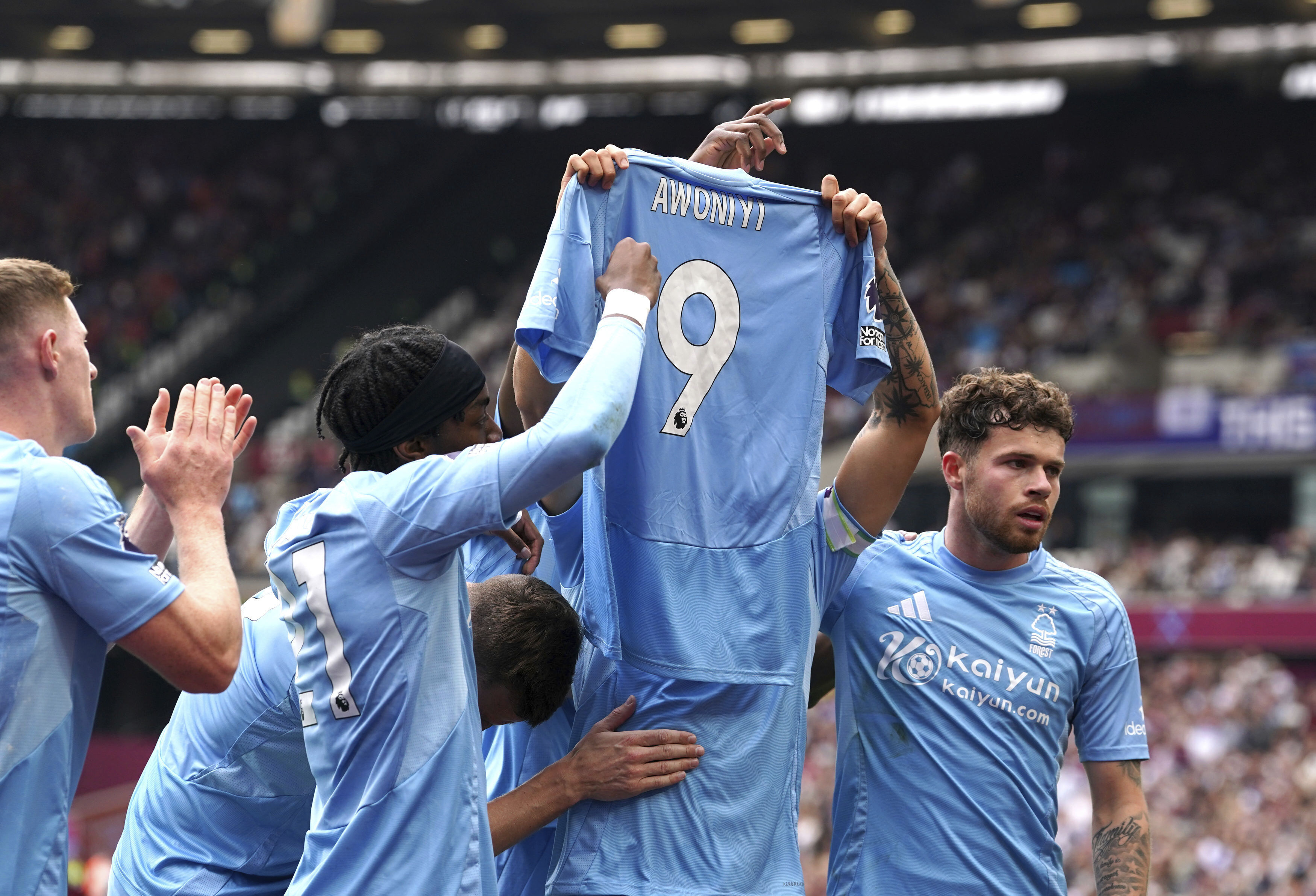 Arsenal secures return to Champions League on day of farewells for Everton and Vardy