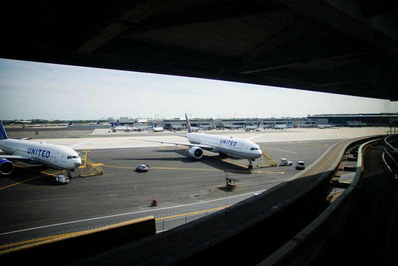 FAA announces Newark flight cuts to reduce congestion