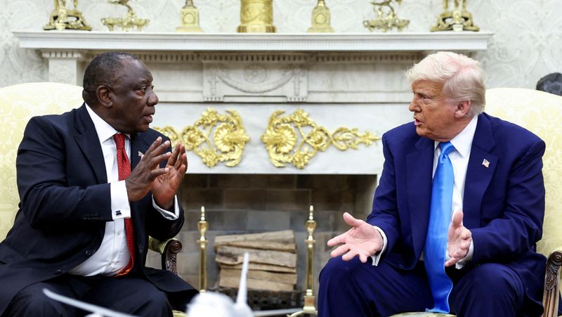 Trump confronts South Africa's Ramaphosa with claims of white genocide