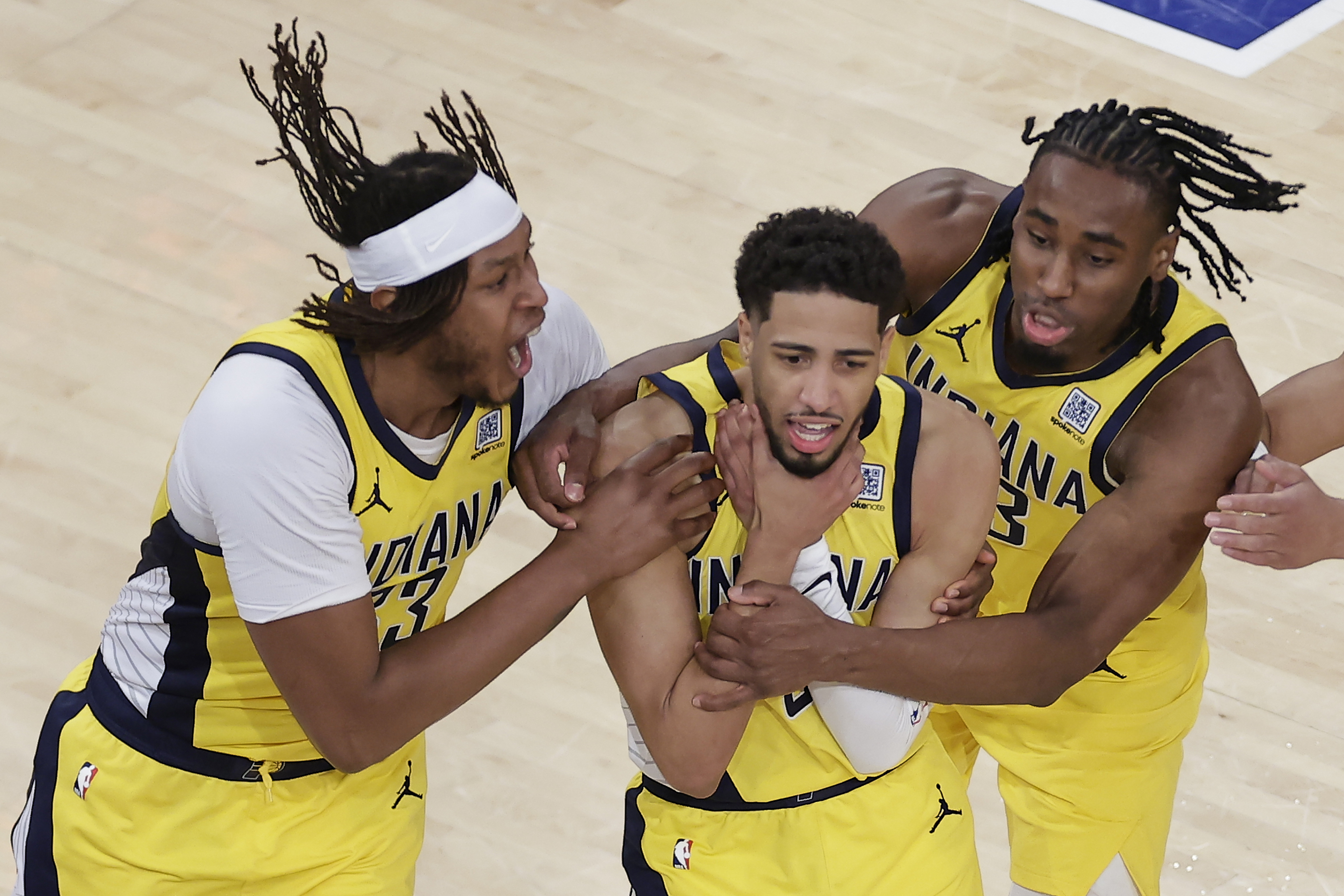 Pacers tie it on Haliburton's jumper at buzzer, then beat Knicks 138-135 in OT of East finals Game 1