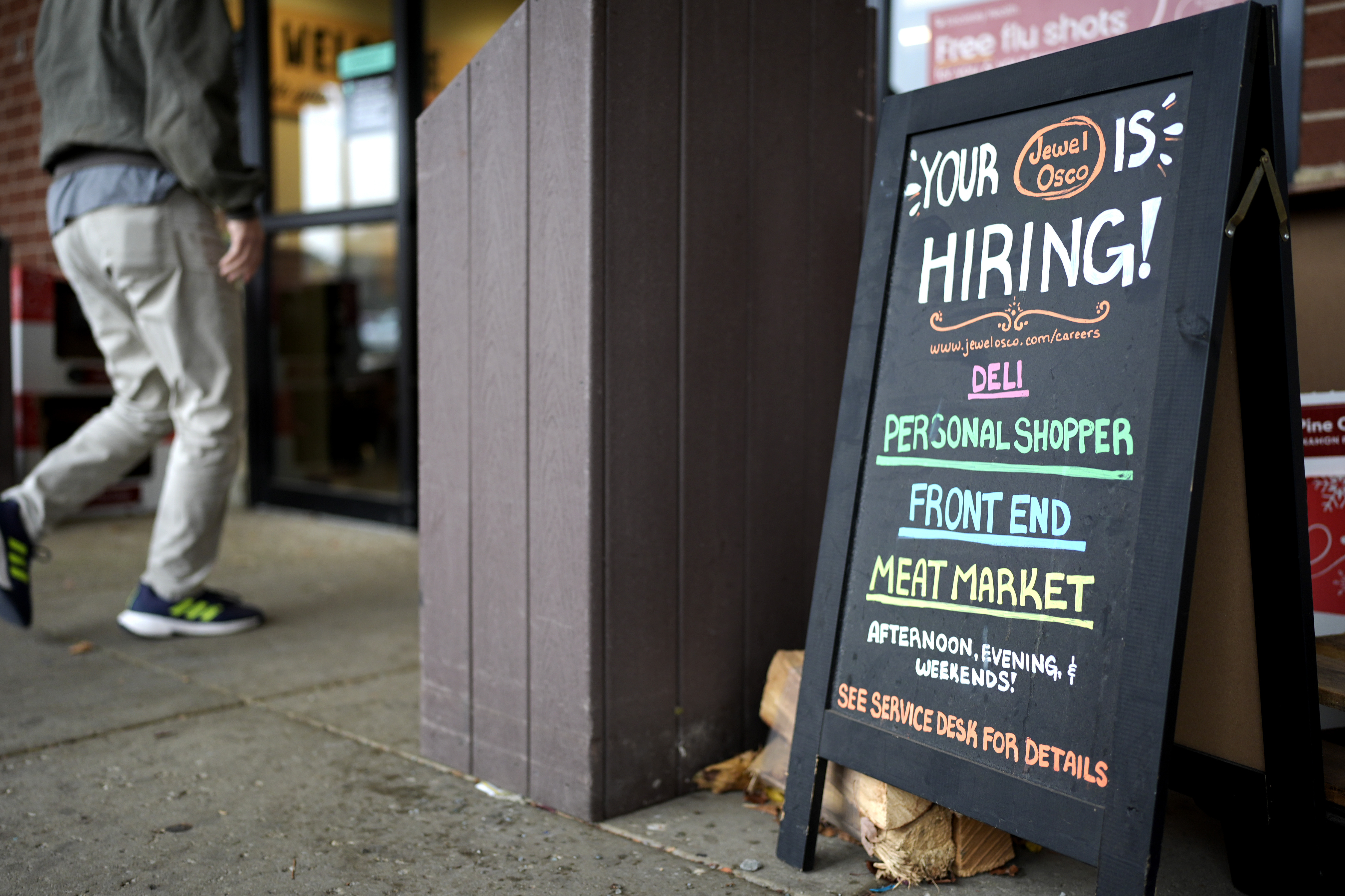 US filings for jobless aid, a proxy for layoffs, inch down modestly 