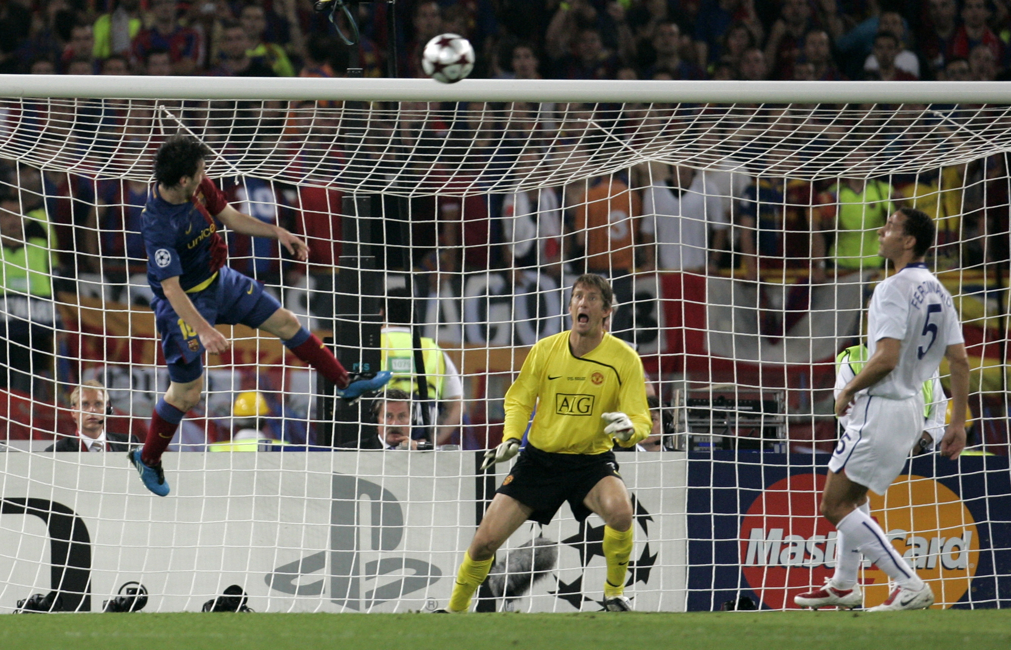 Messi's favorite goal, a header for Barcelona in 2009 Champions League final, to become work of art