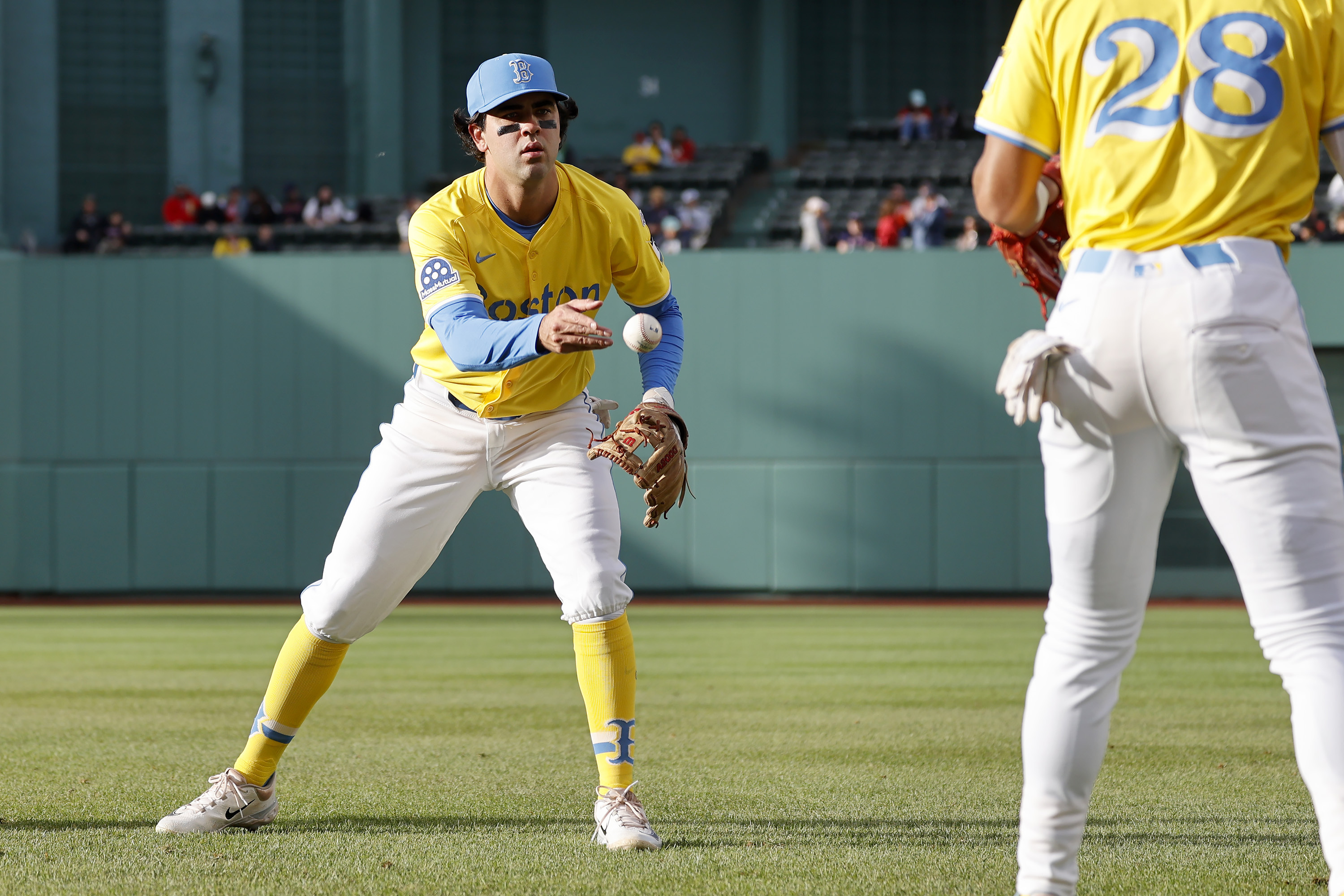 Red Sox prospect Marcelo Mayer gets a ride to Fenway Park for his big league debut