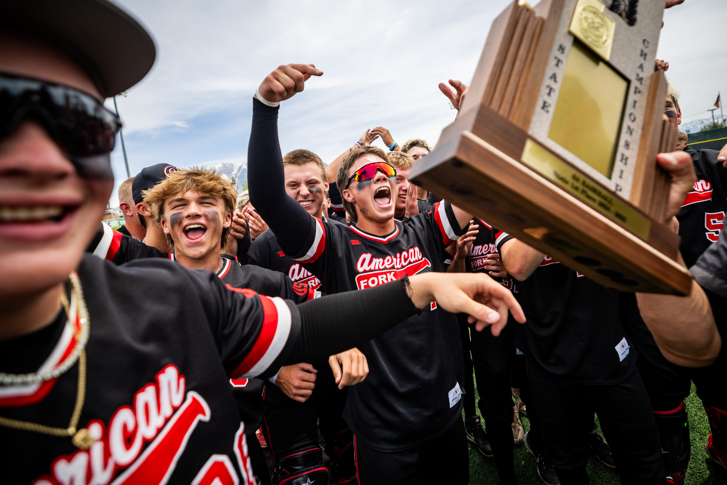American Fork uses five-run sixth to win 6A state title over Lehi