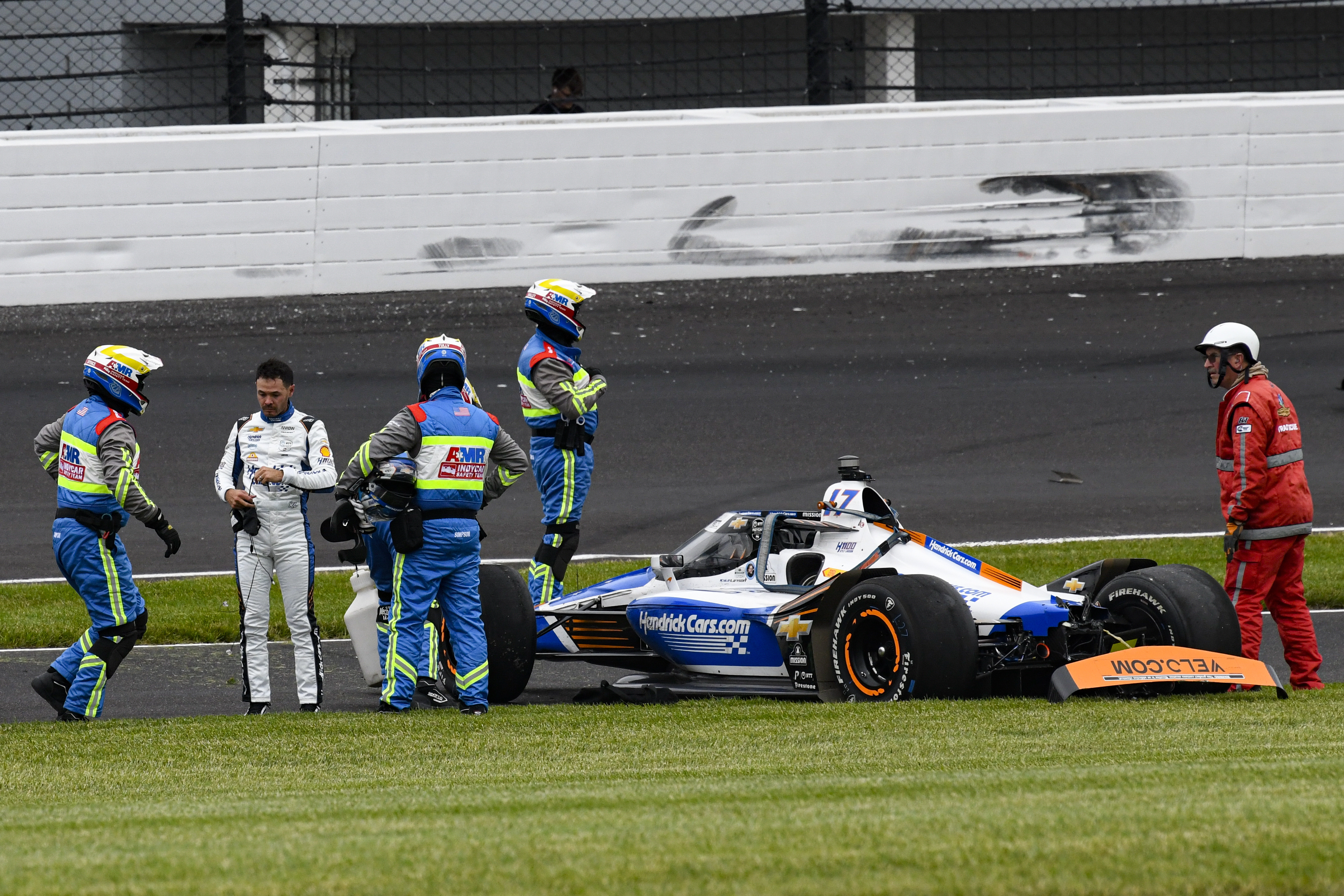 Kyle Larson crashes again at Coca-Cola 600 ending disappointing day in bid to run 'The Double'