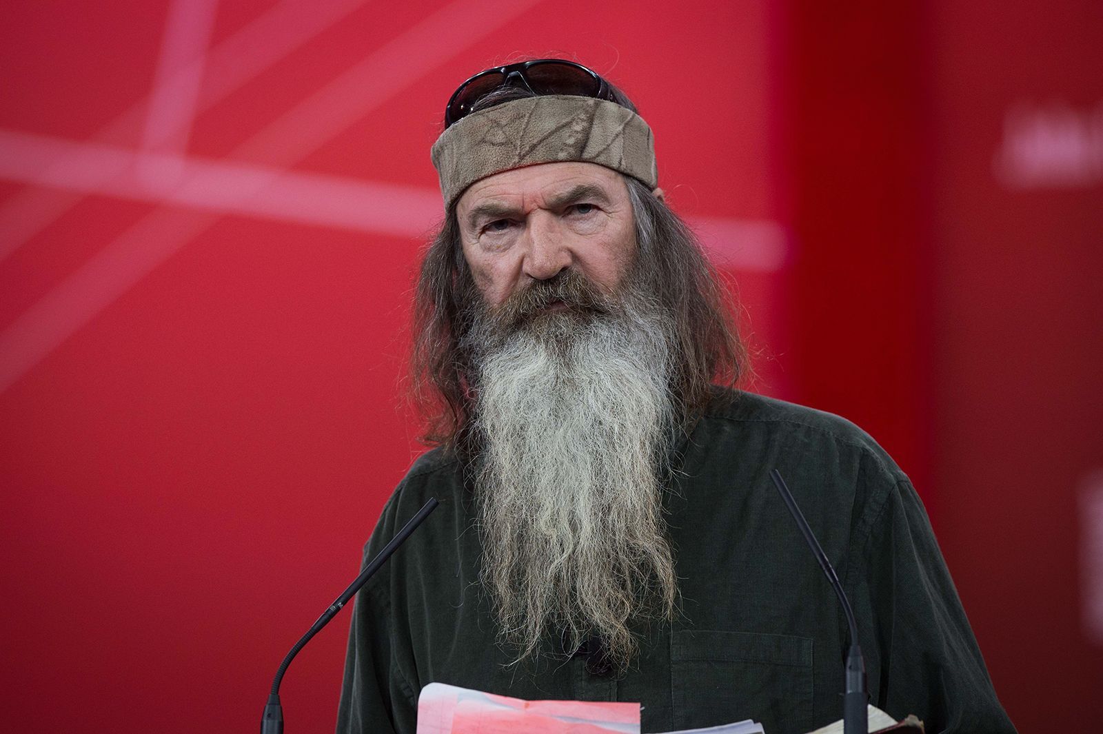 Phil Robertson, an outdoorsman, businessman and star of the A&E reality show "Duck Dynasty," speaks at the Conservative Political Action Conference at National Harbor, Maryland, on Feb. 27, 2015. Robertson's family said he died on Sunday.