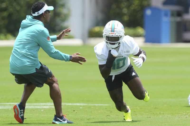 Tyreek Hill training during his comeback process
