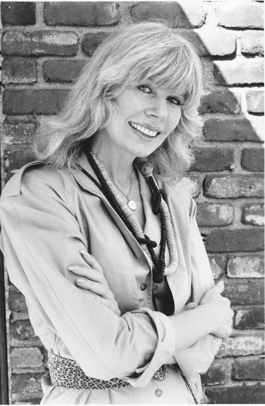 Actress Loretta Swit poses in Los Angeles, Calif., on Nov. 21, 1983.