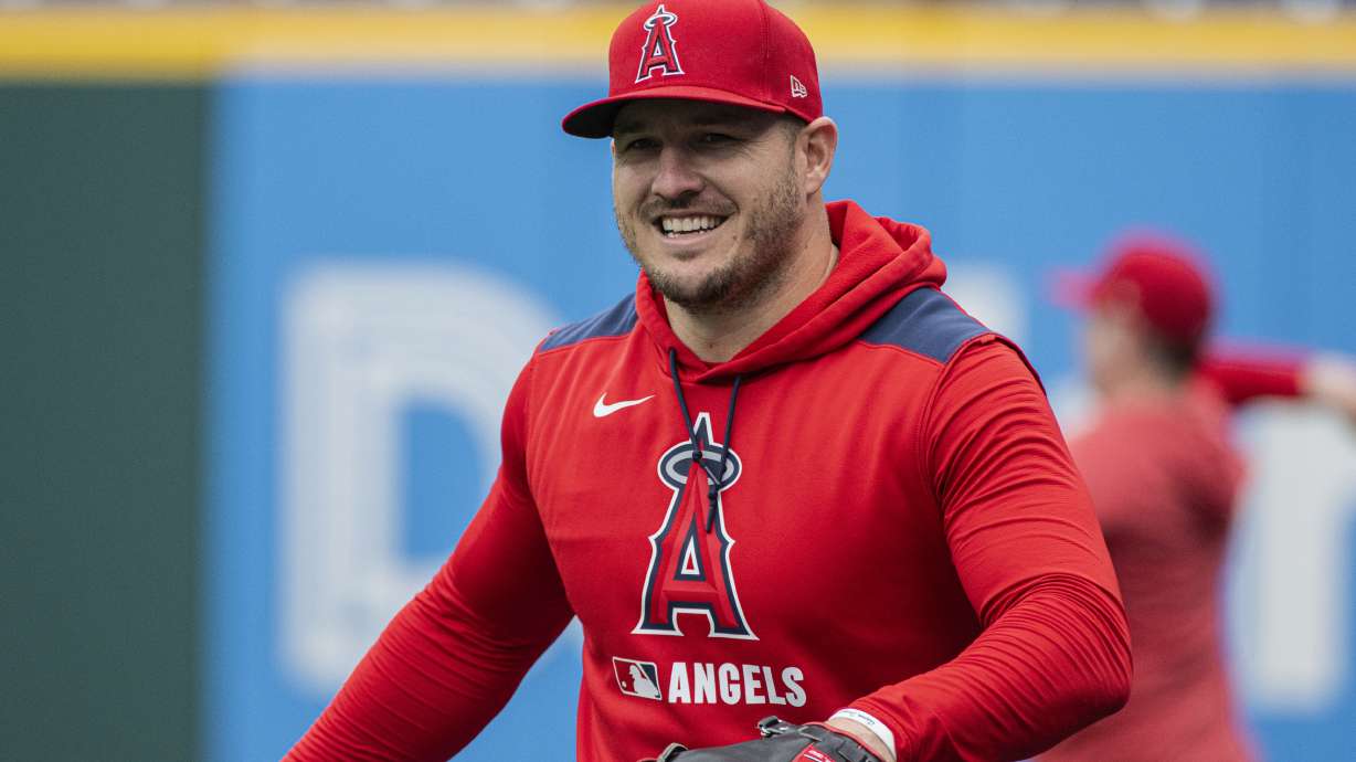 Los Angeles Angels' Mike Trout works out before a baseball game against the Los Angeles Angels, Friday, May 30, 2025, in Cleveland.