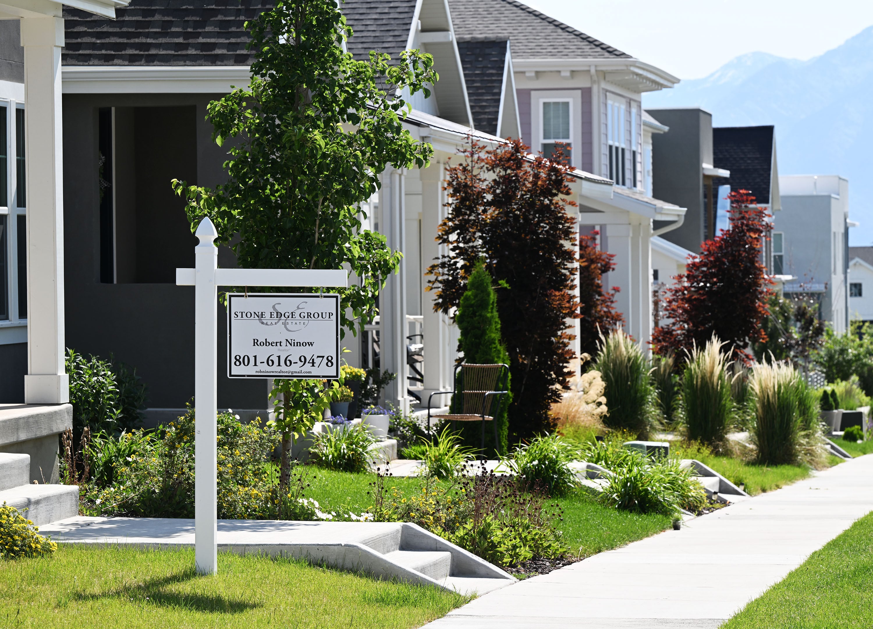 The number of unsold homes in the US hits a record high — is that good news for buyers?