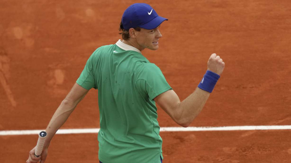 Italy's Jannik Sinner celebrates as he won the quarterfinal match of the French Tennis Open against Kazakhstan's Alexander Bublik at the Roland-Garros stadium in Paris, Wednesday, June 4, 2025.