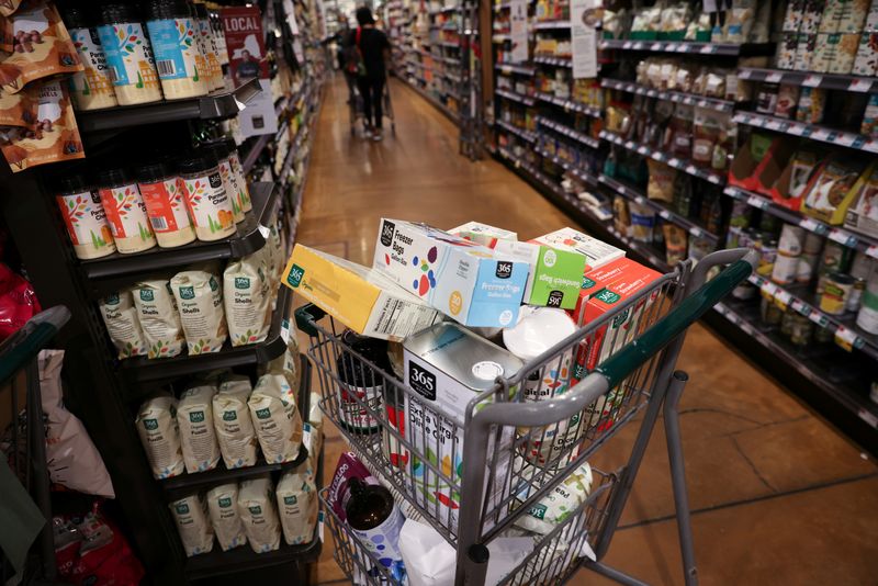 US consumer prices rise moderately in May